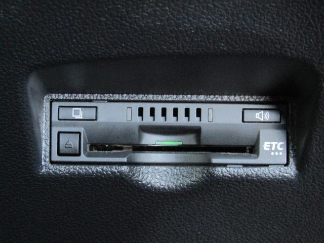 プリウス Ｓ　セーフティセンスＰＫＧ　新品フルエアロ　新品１９インチＡＷ　新品タイヤ　ナビＢカメラ　ブルートゥース　レーダークルーズＣ　プリクラッシュセーフティシステム　レーンキープアシスト　オートハイビーム（35枚目）