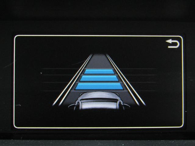 プリウス Ａツーリングセレクション　黒革シート　ブラインドスポットモニター　ヘッドアップディスプレイ　フルエアロ　１７インチＡＷ　９インチナビＢカメラ　ドラレコ　シートヒーター　クリアソナー　パーキングアシスト　セーフティセンスＰＫＧ（21枚目）