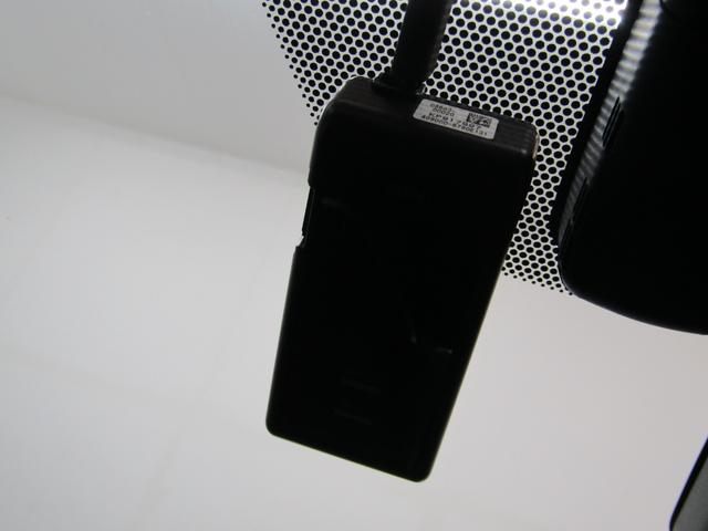 プリウス Ａツーリングセレクション　黒革シート　ブラインドスポットモニター　ヘッドアップディスプレイ　フルエアロ　１７インチＡＷ　９インチナビＢカメラ　ドラレコ　シートヒーター　クリアソナー　パーキングアシスト　セーフティセンスＰＫＧ（44枚目）