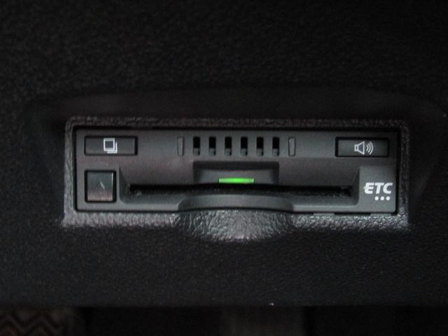 プリウス Ａツーリングセレクション　黒革シート　ブラインドスポットモニター　ヘッドアップディスプレイ　フルエアロ　１７インチＡＷ　９インチナビＢカメラ　ドラレコ　シートヒーター　クリアソナー　パーキングアシスト　セーフティセンスＰＫＧ（50枚目）