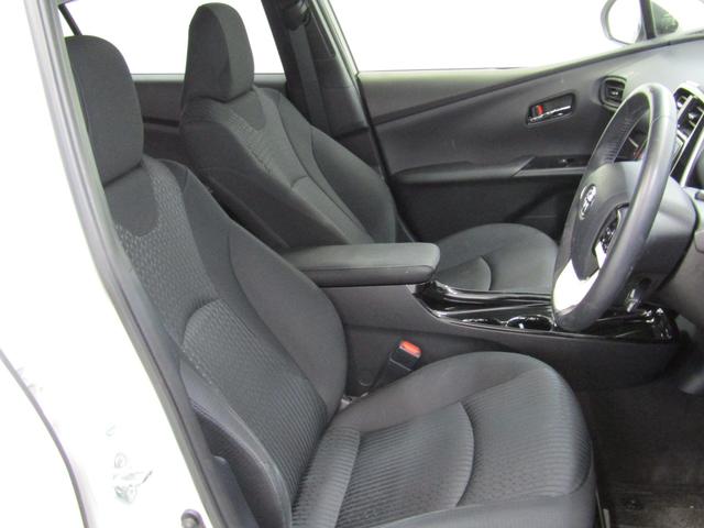 プリウス Sセーフティプラス 新品フルエアロ 新品19インチAW 新品タイヤ 9インチナビBカメラ ブルートゥース ドラレコ クリアランスソナー パーキングアシスト レーダークルーズ プリクラッシュセーフティ レーンキープアシスト(14枚目)