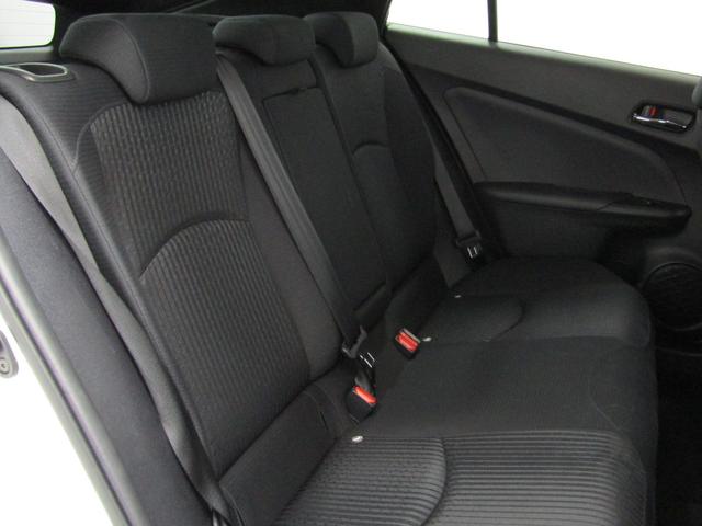 プリウス Sセーフティプラス 新品フルエアロ 新品19インチAW 新品タイヤ 9インチナビBカメラ ブルートゥース ドラレコ クリアランスソナー パーキングアシスト レーダークルーズ プリクラッシュセーフティ レーンキープアシスト(16枚目)