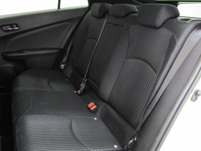 プリウス Sセーフティプラス 新品フルエアロ 新品19インチAW 新品タイヤ 9インチナビBカメラ ブルートゥース ドラレコ クリアランスソナー パーキングアシスト レーダークルーズ プリクラッシュセーフティ レーンキープアシスト(17枚目)