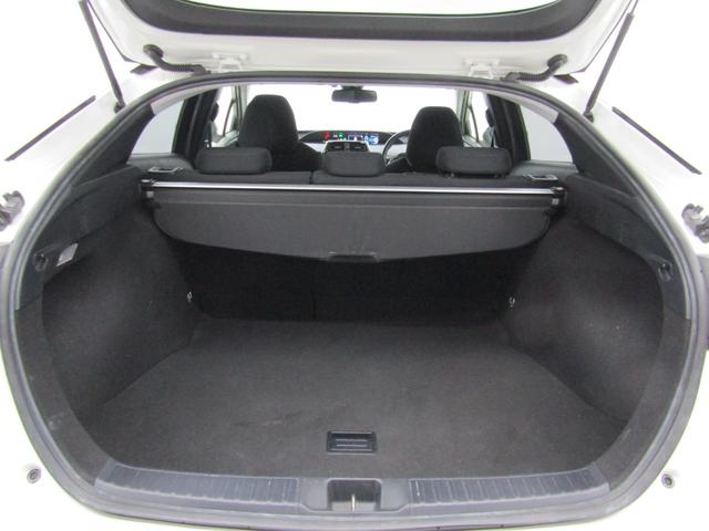 プリウス Sセーフティプラス 新品フルエアロ 新品19インチAW 新品タイヤ 9インチナビBカメラ ブルートゥース ドラレコ クリアランスソナー パーキングアシスト レーダークルーズ プリクラッシュセーフティ レーンキープアシスト(40枚目)