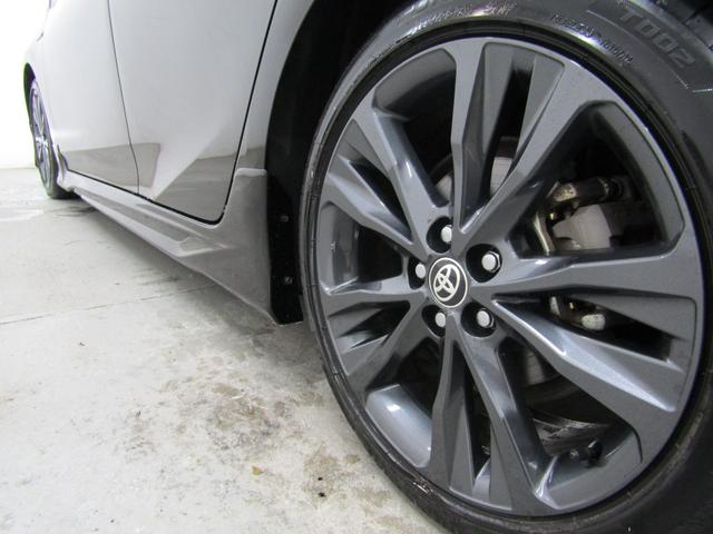 プリウス Aプレミアム ツーリングセレクション 後期型 黒革エアシート フルエアロ 17インチAW 11.6インチナビBカメラ JBLサウンド リヤトラフィックアラート ブラインドスポットモニター ヘッドアップディスプレイ セーフティセンスPKG(8枚目)