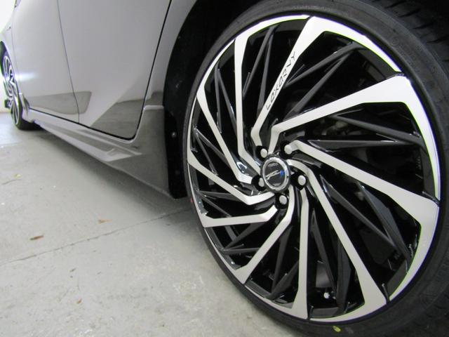 プリウス Sセーフティプラス 新品フルエアロ 新品19インチAW 新品タイヤ 9インチナビBカメラ ドラレコ ブルートゥース クリアランスソナー パーキングアシスト レーダークルーズ プリクラッシュセーフティ レーンキープアシスト(8枚目)