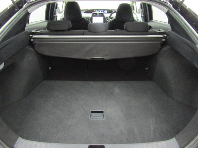 プリウス Sセーフティプラス 新品フルエアロ 新品19インチAW 新品タイヤ 9インチナビBカメラ ドラレコ ブルートゥース クリアランスソナー パーキングアシスト レーダークルーズ プリクラッシュセーフティ レーンキープアシスト(40枚目)