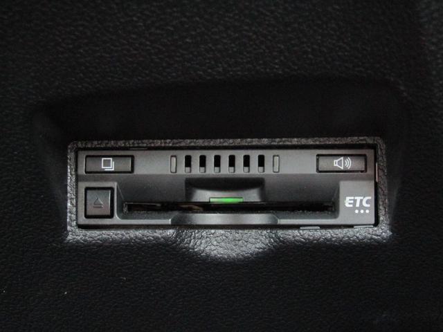 プリウス Sセーフティプラス 新品フルエアロ 新品19インチAW 新品タイヤ 9インチナビBカメラ ドラレコ ブルートゥース クリアランスソナー パーキングアシスト レーダークルーズ プリクラッシュセーフティ レーンキープアシスト(42枚目)