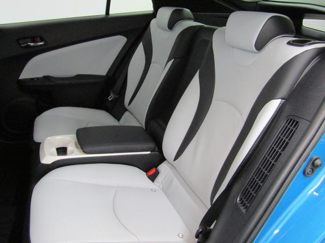 プリウスＰＨＶ Ａプレミアム　白革シート　１１．６インチナビＢカメラ　ＡＣ電源　ブラインドスポットモニター　ヘッドアップディスプレイ　セーフティセンスＰＫＧ（16枚目）