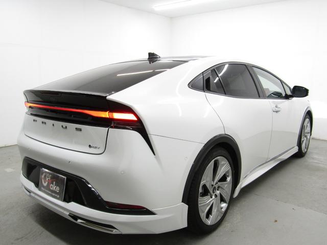 プリウス Z 黒革エアシート モデリスタフルエアロ/19インチAW 12.3インチディスプレイオーディオ 360カメラ パワーバックドア デジタルインナーミラー 置くだけ充電 ドラレコ AC電源 トヨタチームメイト(3枚目)