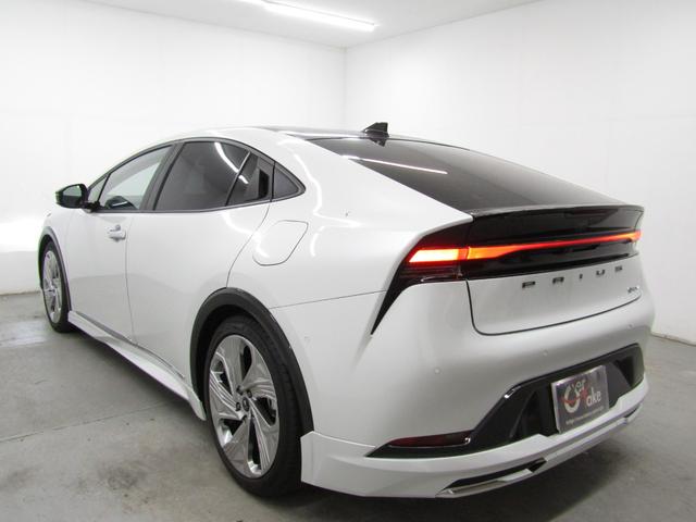 プリウス Z 黒革エアシート モデリスタフルエアロ/19インチAW 12.3インチディスプレイオーディオ 360カメラ パワーバックドア デジタルインナーミラー 置くだけ充電 ドラレコ AC電源 トヨタチームメイト(50枚目)