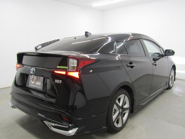 プリウス Ａプレミアム　ツーリングセレクション　後期型　黒革エアシート　フルエアロ　１７インチＡＷ　１１．６インチナビＢカメラ　ＪＢＬサウンド　ドラレコ　ＡＣ電源　リヤトラフィックアラート　ブラインドスポットモニター　ヘッドアップディスプレイ（3枚目）