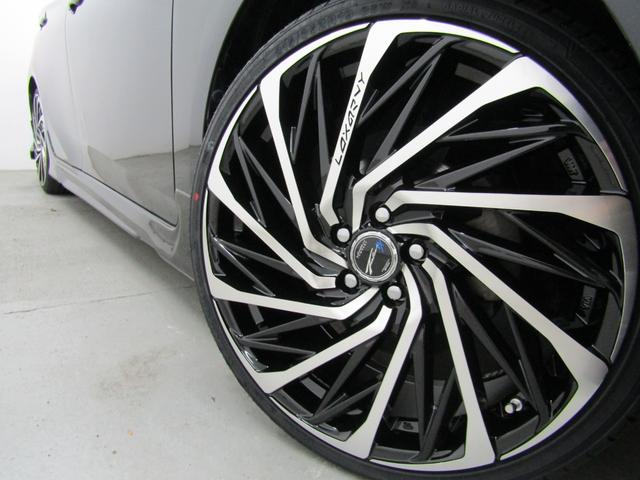 プリウス A 後期型 新品フルエアロ 新品19インチAW 新品タイヤ ナビBカメラ ドラレコ リヤトラフィックアラート ブラインドスポットモニター ヘッドアップディスプレイ クリアソナー セーフティセンスPKG(5枚目)