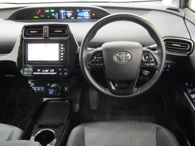 プリウス A 後期型 新品フルエアロ 新品19インチAW 新品タイヤ ナビBカメラ ドラレコ リヤトラフィックアラート ブラインドスポットモニター ヘッドアップディスプレイ クリアソナー セーフティセンスPKG(11枚目)