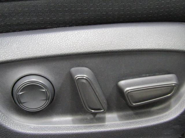 プリウス A 後期型 新品フルエアロ 新品19インチAW 新品タイヤ ナビBカメラ ドラレコ リヤトラフィックアラート ブラインドスポットモニター ヘッドアップディスプレイ クリアソナー セーフティセンスPKG(46枚目)