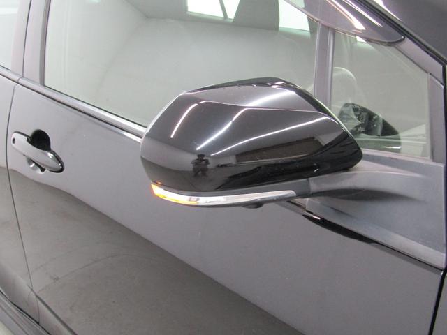 プリウス ＳセーフティプラスＩＩ　新品フルエアロ　新品１９インチＡＷ　新品タイヤ　８インチディスプレイオーディオ　ナビ　３６０全周囲カメラ　ドラレコ　ＡＣ電源　リヤトラフィックアラート　ブラインドスポットモニター　ロードサインアシスト（9枚目）