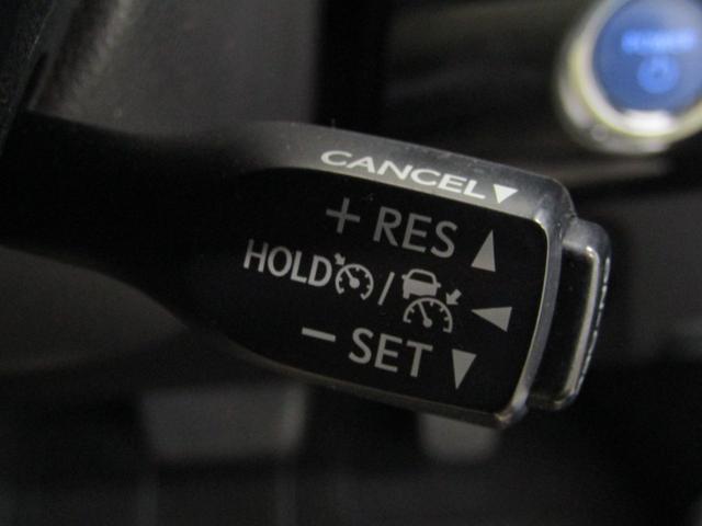 プリウス ＳセーフティプラスＩＩ　新品フルエアロ　新品１９インチＡＷ　新品タイヤ　８インチディスプレイオーディオ　ナビ　３６０全周囲カメラ　ドラレコ　ＡＣ電源　リヤトラフィックアラート　ブラインドスポットモニター　ロードサインアシスト（48枚目）