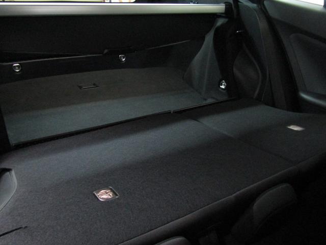 プリウス ＳセーフティプラスＩＩ　新品フルエアロ　新品１９インチＡＷ　新品タイヤ　８インチディスプレイオーディオ　ナビ　３６０全周囲カメラ　ドラレコ　ＡＣ電源　リヤトラフィックアラート　ブラインドスポットモニター　ロードサインアシスト（50枚目）