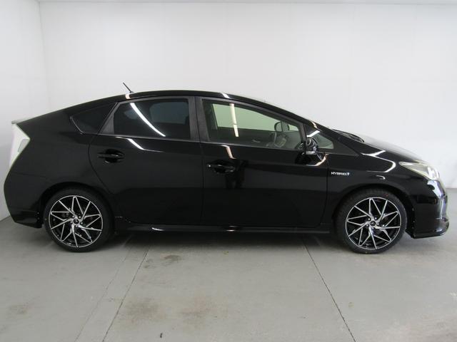 プリウス Ｓ　後期型　新品フルエアロ　新品１８インチＡＷ　新品タイヤ　ＨＩＤヘッドライト　フォグランプ　ナビ　ブルートゥース　ドラレコ　地デジ　ＥＴＣ　スマートキー（32枚目）