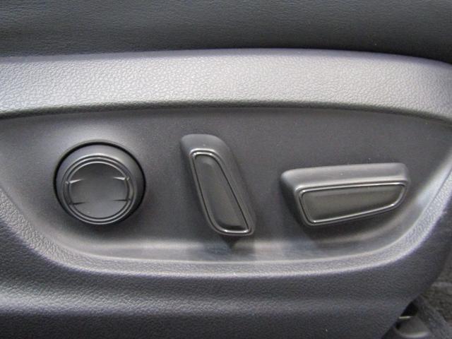 プリウス Ａツーリングセレクション　後期型　黒革シート　フルエアロ　１７インチＡＷ　９インチナビＢカメラ　ドラレコ　シートヒーター　リヤトラフィックアラート　ブラインドスポットモニター　ヘッドアップディスプレイ　セーフティセンスＰＫＧ（46枚目）