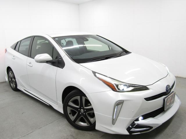 プリウス Ｓツーリングセレクション　黒革シート　フルエアロ　１７インチＡＷ　８インチディスプレイオーディオ　ナビＢカメラ　ＡＣ電源　先行車発進通知　ロードサインアシスト　セーフティセンスＰＫＧ　クリアランスソナー　パーキングアシスト（6枚目）