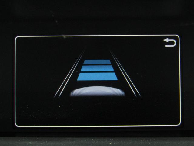 プリウス Ｓツーリングセレクション　黒革シート　フルエアロ　１７インチＡＷ　８インチディスプレイオーディオ　ナビＢカメラ　ＡＣ電源　先行車発進通知　ロードサインアシスト　セーフティセンスＰＫＧ　クリアランスソナー　パーキングアシスト（21枚目）