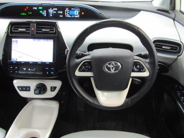 プリウス Aツーリングセレクション 白革シート フルエアロ 17インチAW 9インチナビBカメラ ドライブサポートイルミネーション ドラレコ ブラインドスポットモニター ヘッドアップディスプレイ クリアソナー セーフティセンスPKG(11枚目)