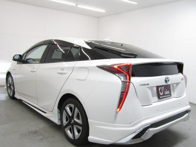 プリウス Aツーリングセレクション 白革シート フルエアロ 17インチAW 9インチナビBカメラ ドライブサポートイルミネーション ドラレコ ブラインドスポットモニター ヘッドアップディスプレイ クリアソナー セーフティセンスPKG(59枚目)