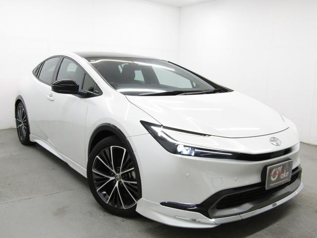 プリウス Ｚ　パノラマルーフ　黒革エアシート　モデリスタフルエアロ　１９インチＡＷ　１２．３インチナビ　ディスプレイオーディオ　３６０カメラ　置くだけ充電　ドラレコ　ＡＣ電源　パワーバックドア　ミラキャスト（7枚目）