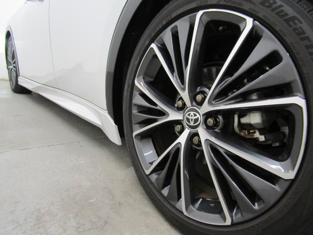 プリウス Ｚ　パノラマルーフ　黒革エアシート　モデリスタフルエアロ　１９インチＡＷ　１２．３インチナビ　ディスプレイオーディオ　３６０カメラ　置くだけ充電　ドラレコ　ＡＣ電源　パワーバックドア　ミラキャスト（9枚目）