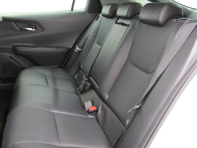 プリウス Ｚ　パノラマルーフ　黒革エアシート　モデリスタフルエアロ　１９インチＡＷ　１２．３インチナビ　ディスプレイオーディオ　３６０カメラ　置くだけ充電　ドラレコ　ＡＣ電源　パワーバックドア　ミラキャスト（21枚目）