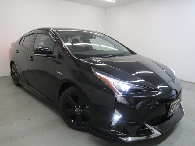 プリウス Ａプレミアム　黒革シート　フルエアロ　１７インチＡＷ　９インチナビＢカメラ　ＡＣ電源　シートヒーター　ブラインドスポットモニター　ヘッドアップディスプレイ　クリアソナー　パーキングアシスト　セーフティセンスＰＫＧ（6枚目）