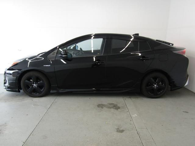 プリウス Ａプレミアム　黒革シート　フルエアロ　１７インチＡＷ　９インチナビＢカメラ　ＡＣ電源　シートヒーター　ブラインドスポットモニター　ヘッドアップディスプレイ　クリアソナー　パーキングアシスト　セーフティセンスＰＫＧ（60枚目）