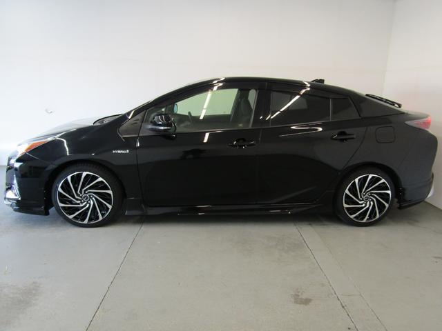 プリウス Ｓツーリングセレクション　黒革シート　セーフティセンスＰＫＧ　新品フルエアロ　新品１９インチＡＷ　新品タイヤ　ナビＢカメラ　ブルートゥース　シートヒーター　レーダークルーズＣ　プリクラッシュセーフティ　レーンキープアシスト（43枚目）