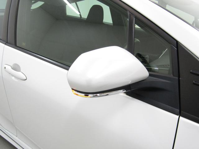 プリウス SセーフティプラスII 後期型 リヤトラフィックアラート ブラインドスポットモニター ロードサインアシスト 新品フルエアロ 新品19インチAW 新品タイヤ ナビBカメラ ブルートゥース ドラレコ AC電源 セーフティセンスP(9枚目)