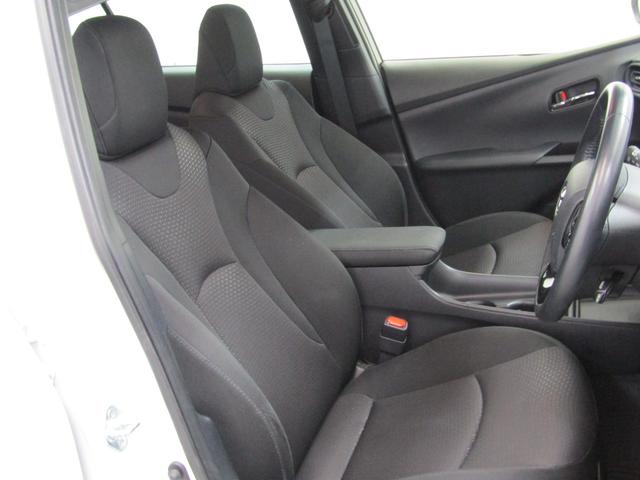 プリウス SセーフティプラスII 後期型 リヤトラフィックアラート ブラインドスポットモニター ロードサインアシスト 新品フルエアロ 新品19インチAW 新品タイヤ ナビBカメラ ブルートゥース ドラレコ AC電源 セーフティセンスP(15枚目)