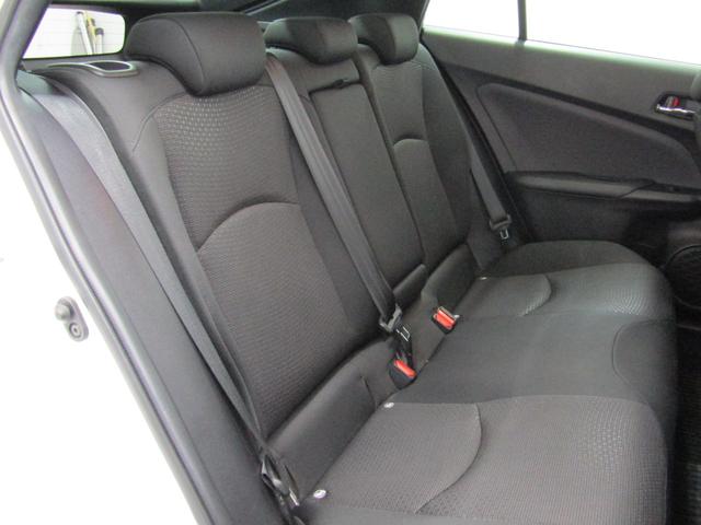 プリウス SセーフティプラスII 後期型 リヤトラフィックアラート ブラインドスポットモニター ロードサインアシスト 新品フルエアロ 新品19インチAW 新品タイヤ ナビBカメラ ブルートゥース ドラレコ AC電源 セーフティセンスP(17枚目)