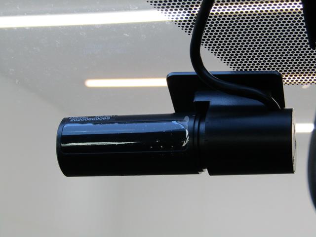 プリウス SセーフティプラスII 後期型 リヤトラフィックアラート ブラインドスポットモニター ロードサインアシスト 新品フルエアロ 新品19インチAW 新品タイヤ ナビBカメラ ブルートゥース ドラレコ AC電源 セーフティセンスP(41枚目)