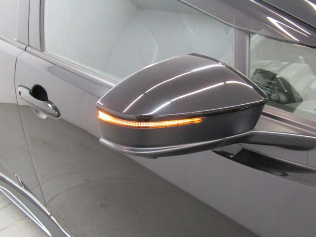 プリウス Ｚ　黒革エアシート　モデリスタフルエアロ　１９インチＡＷ　１２．３インチディスプレイオーディオ　ナビ　３６０カメラ　パワーバックドア　デジタルインナーミラー　ドラレコ　置くだけ充電　ＡＣ電源　ミラキャスト（9枚目）