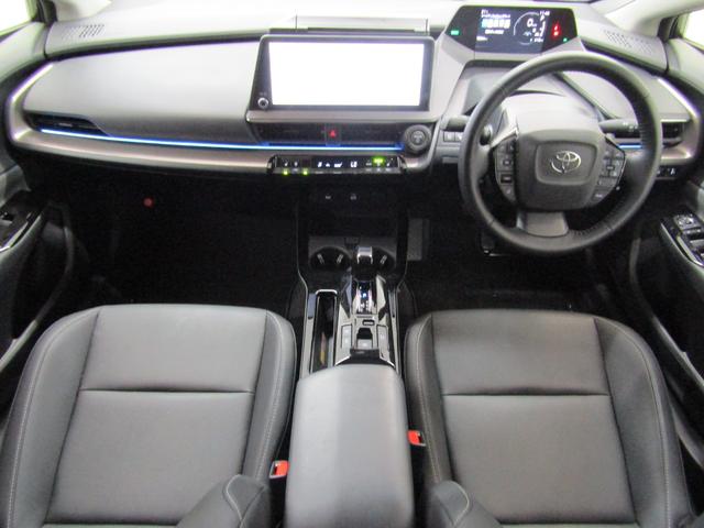 プリウス Ｚ　黒革エアシート　モデリスタフルエアロ　１９インチＡＷ　１２．３インチディスプレイオーディオ　ナビ　３６０カメラ　パワーバックドア　デジタルインナーミラー　ドラレコ　置くだけ充電　ＡＣ電源　ミラキャスト（30枚目）