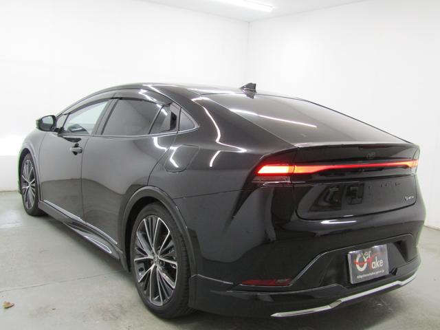 プリウス Ｚ　黒革エアシート　モデリスタフルエアロ　１９インチＡＷ　１２．３インチディスプレイオーディオ　ナビ　３６０カメラ　パワーバックドア　デジタルインナーミラー　ドラレコ　置くだけ充電　ＡＣ電源　ミラキャスト（50枚目）