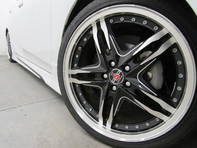プリウス Ｓ　セーフティセンスＰＫＧ　フルエアロ　車高調　１８インチＡＷ　黒本革調シート　ナビＢカメラ　ブルートゥース　ドラレコ　レーダークルーズＣ　プリクラッシュセーフティシステム　レーンキープアシスト（5枚目）