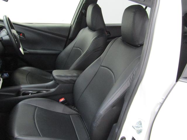 プリウス Ｓ　セーフティセンスＰＫＧ　フルエアロ　車高調　１８インチＡＷ　黒本革調シート　ナビＢカメラ　ブルートゥース　ドラレコ　レーダークルーズＣ　プリクラッシュセーフティシステム　レーンキープアシスト（15枚目）