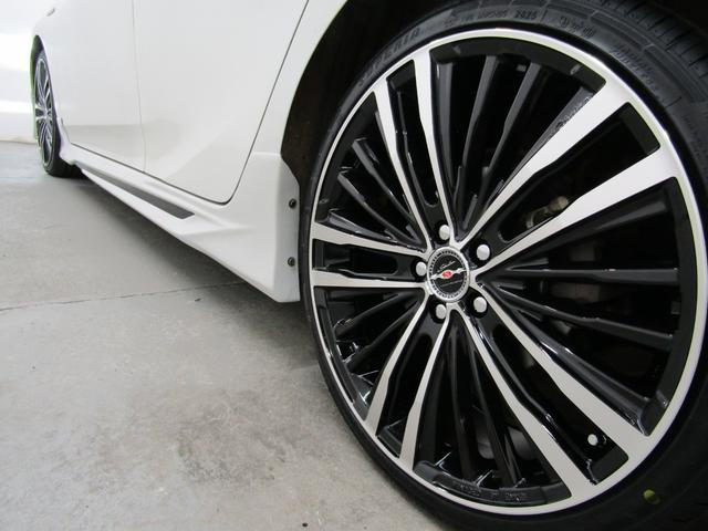 プリウス Ｓ　後期型　新品フルエアロ　新品１９インチＡＷ　新品タイヤ　ナビＢカメラ　ドラレコ　パーキングサポートブレーキ　セーフティセンスＰＫＧ　レーダークルーズＣ　プリクラッシュセーフティ　レーンキープアシスト（8枚目）