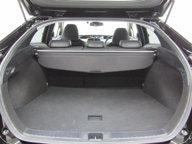 プリウス Ａツーリングセレクション　黒革シート　フルエアロ　１７インチＡＷ　９インチナビＢカメラ　ドラレコ　ブルートゥース　シートヒーター　ブラインドスポットモニター　ヘッドアップディスプレイ　クリアランスソナー　セーフティセンスＰＫＧ（48枚目）