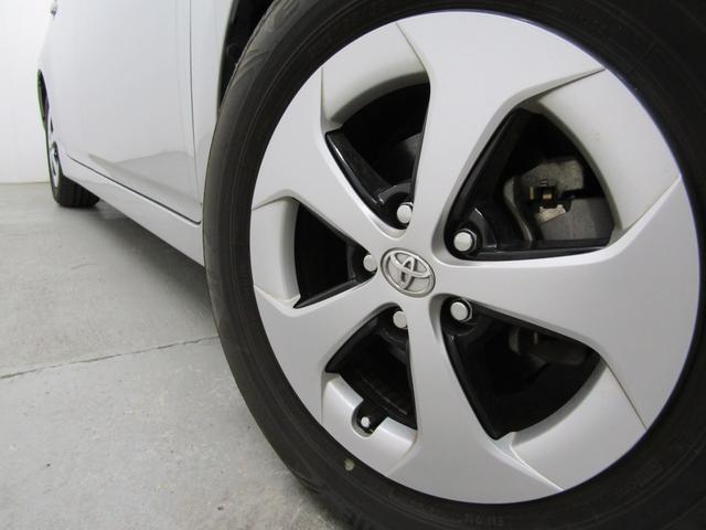 プリウス S 後期型 HIDヘッドライト ナビ バックカメラ ブルートゥース 地デジ ETC スマートキー(4枚目)