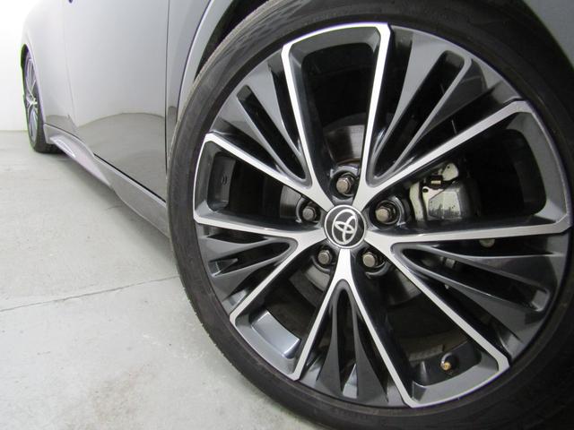 プリウス Ｚ　黒革エアシート　モデリスタフルエアロ　１９ＡＷ　１２．３インチディスプレイオーディオ　ナビ　３６０カメラ　パワーバックドア　デジタルインナーミラー　ドラレコ　置くだけ充電　ＡＣ電源　スマホミラーリング（5枚目）