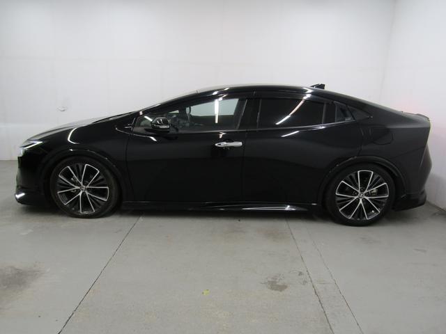 プリウス Ｚ　黒革エアシート　モデリスタフルエアロ　１９ＡＷ　１２．３インチディスプレイオーディオ　ナビ　３６０カメラ　パワーバックドア　デジタルインナーミラー　ドラレコ　置くだけ充電　ＡＣ電源　スマホミラーリング（55枚目）