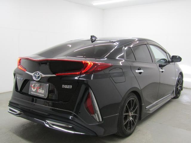 プリウスＰＨＶ Ａプレミアム　黒革シート　モデリスタエアロ　１７インチＡＷ　１１．６インチナビＢカメラ　ＪＢＬサウンド　ブラインドスポットモニター　ヘッドアップディスプレイ　クリアランスソナー　パーキングアシスト　セーフティセンス（3枚目）