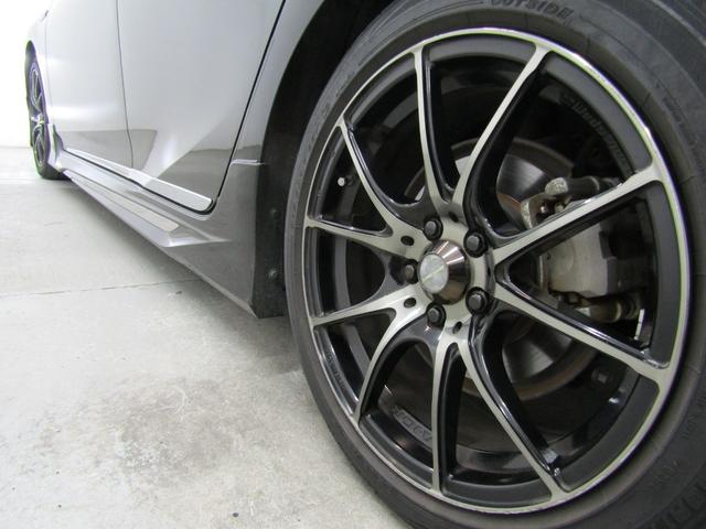 プリウスＰＨＶ Ａプレミアム　黒革シート　モデリスタエアロ　１７インチＡＷ　１１．６インチナビＢカメラ　ＪＢＬサウンド　ブラインドスポットモニター　ヘッドアップディスプレイ　クリアランスソナー　パーキングアシスト　セーフティセンス（8枚目）